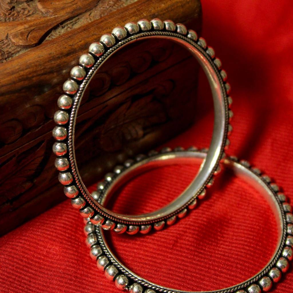 Minimalist Sphere Kada