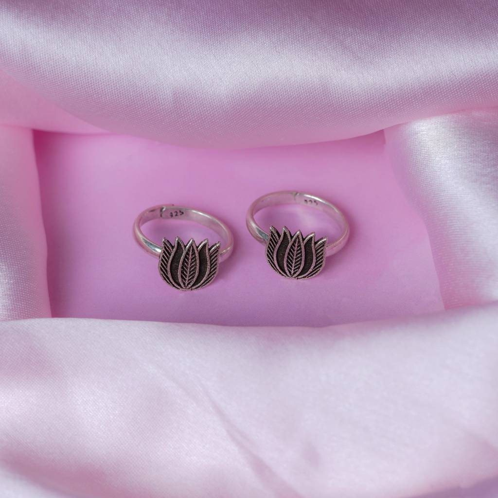 Zen Lotus Bloom Toe Rings