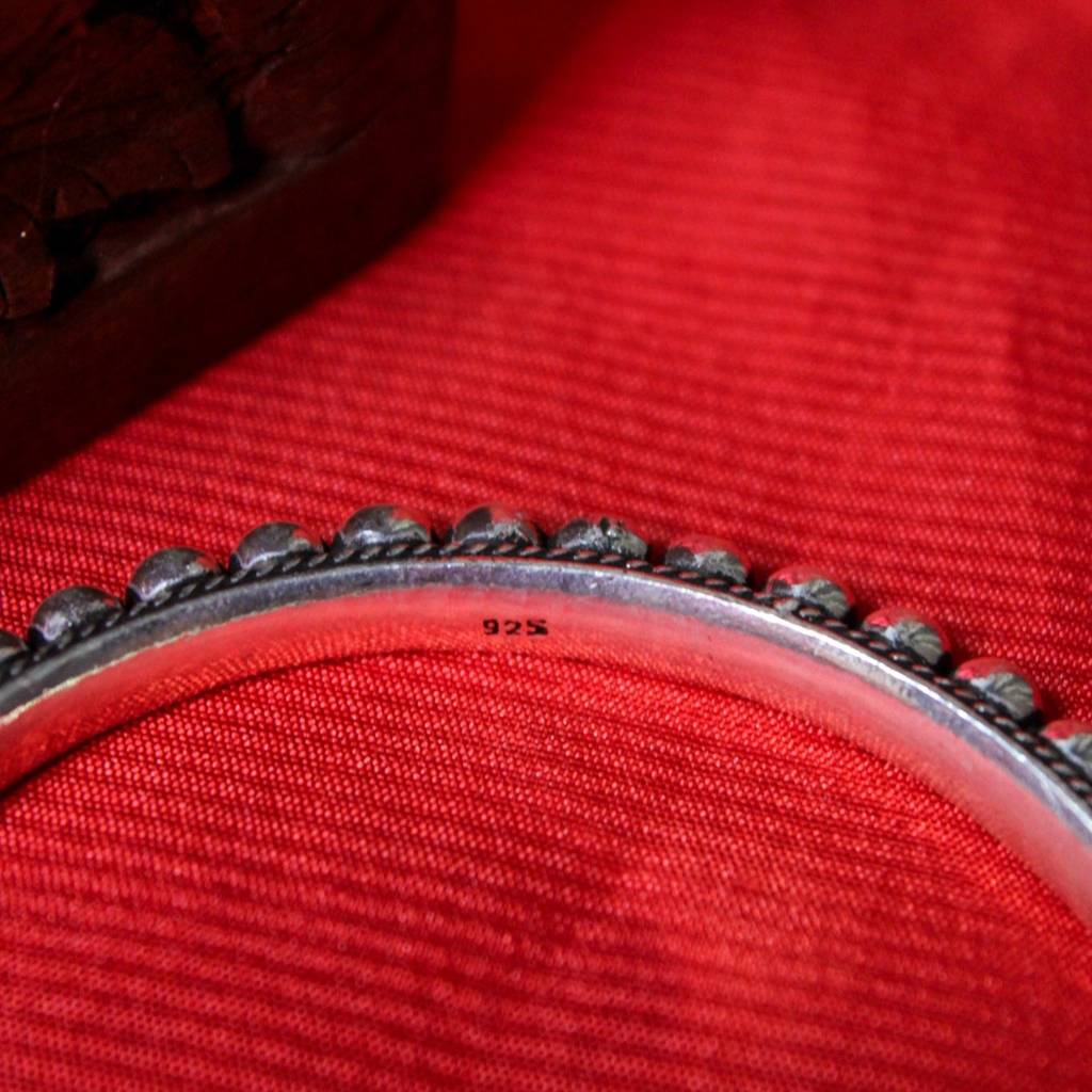 Minimalist Sphere Kada