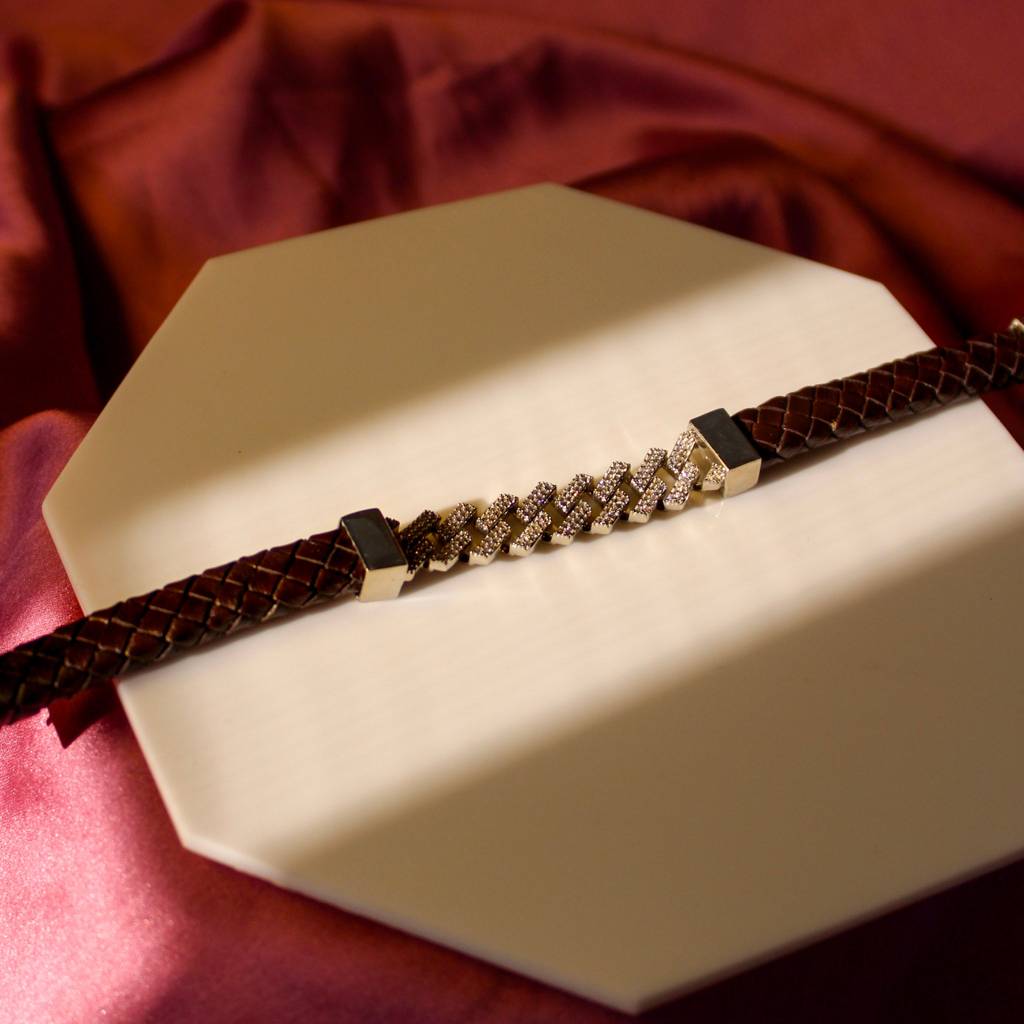 Apex Chevron Leather Band