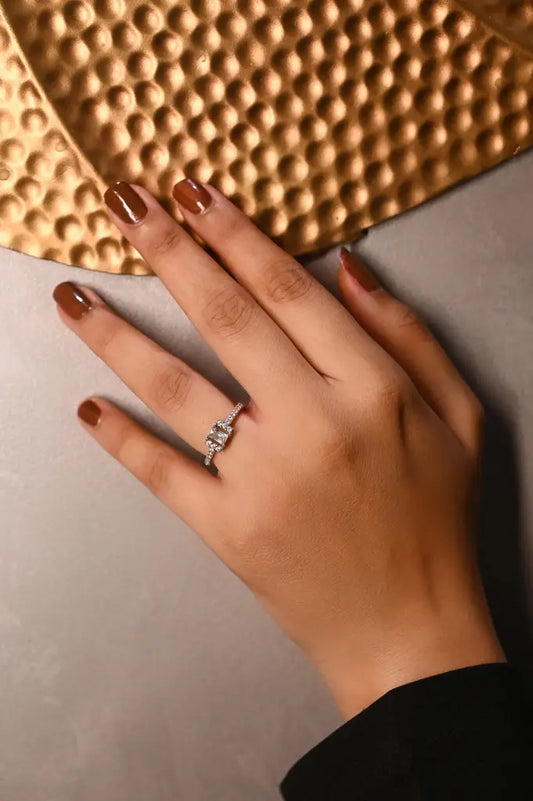 Modern Baguette Bar Ring