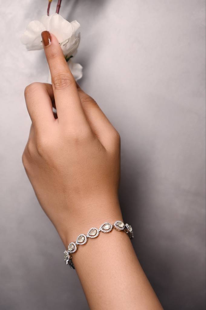 Luminous Teardrop Tennis Bracelet