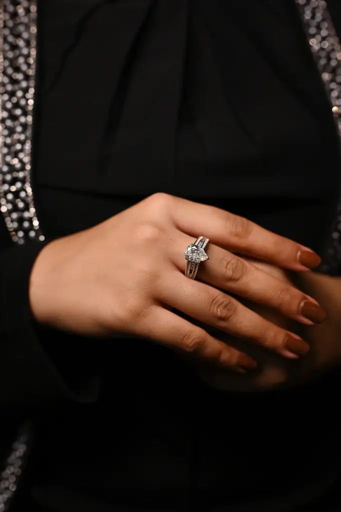 Majestic Teardrop Moissanite Ring