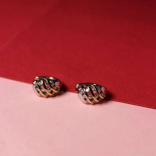 Interwoven Dual-Tone Hoops